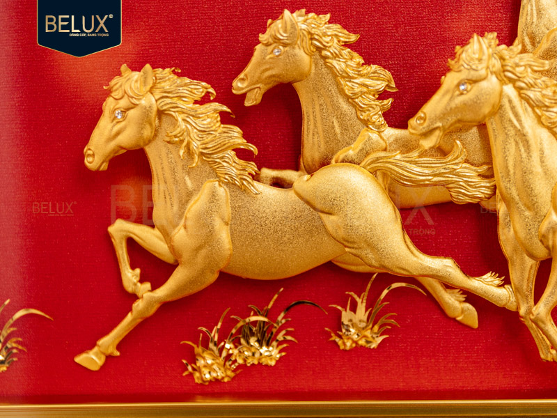 Tranh quà tặng mã đáo thành công mạ vàng 24k 81x42cm